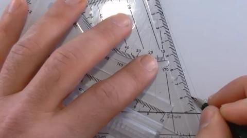 Video: Pyramide 4-Kant 45° gedreht schräger senkrechter Schnitt RB