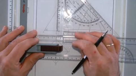Video: Pyramide 4-Kant 45° gedreht 60° Schnitt RB