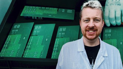 Video: Was verdient ein Qualitätssicherheitsbeauftragter in der Elektronikfertigung?