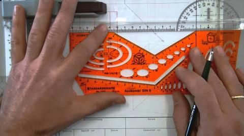 Video: Quader Kreuz V-Nut RB