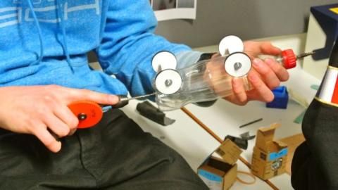 Unterrichtsbaustein: Unterrichtsszenario RocketCar