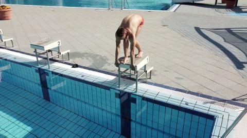 Video: Schwimmen: Start (Schrittstart)