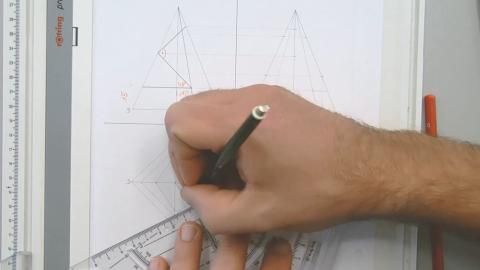 Video: Pyramide 4-Kant 45° gedreht 3 Schnitte 3 TB
